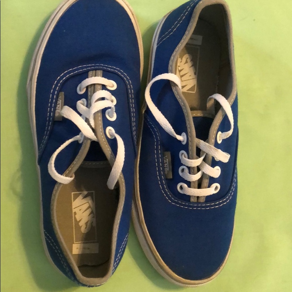 Van Kids Size 2-EUC